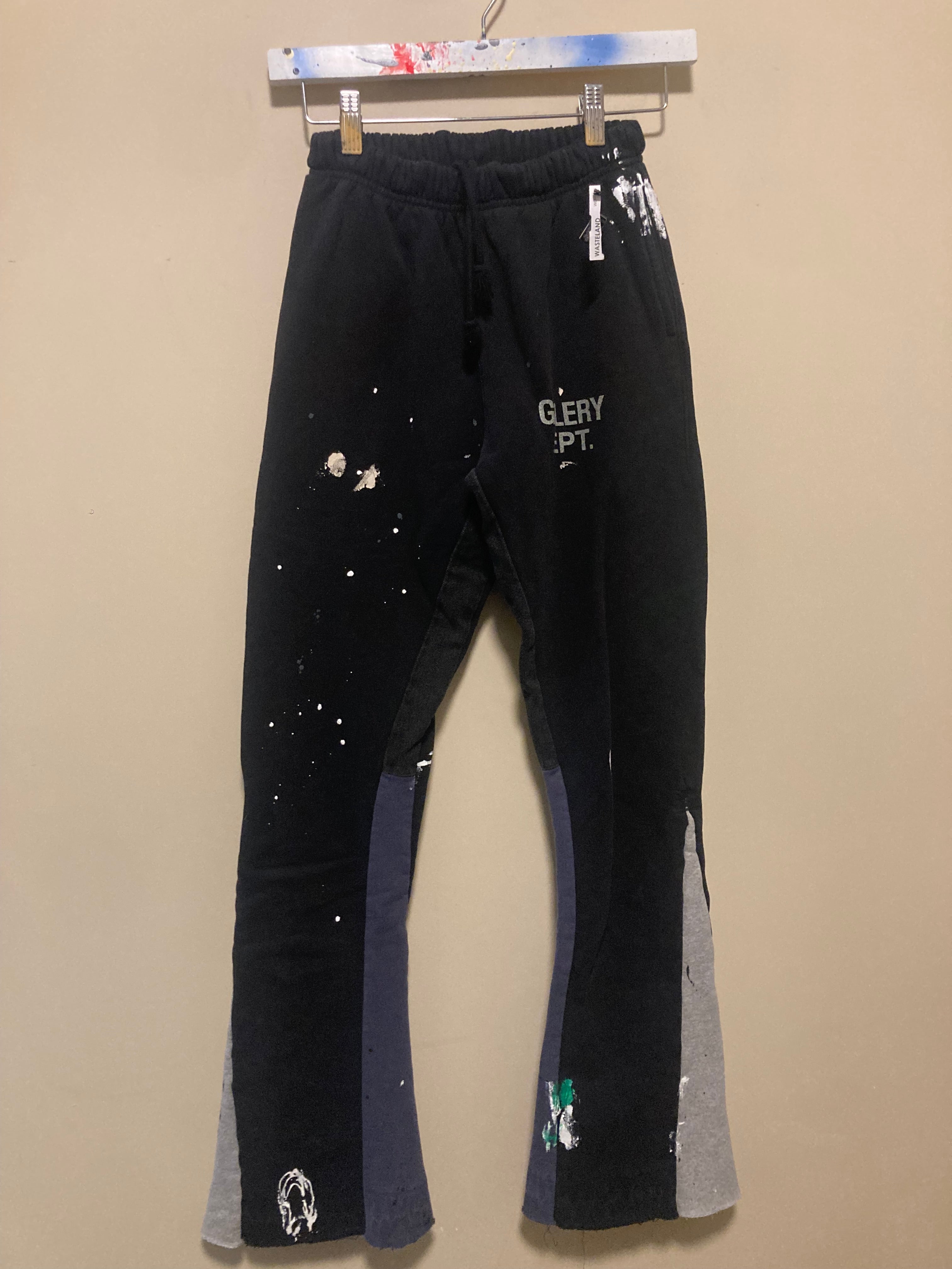 Gallery dept painted flare sweatpant size xs – GuitlyAsSin